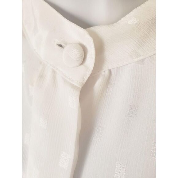 Flowy White VTG Button Down Blouse - Picture 2 of 5